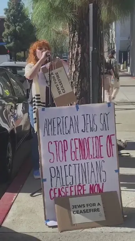 Antiisrael Activists Protest In Front Of Rep Schiffs Office 2